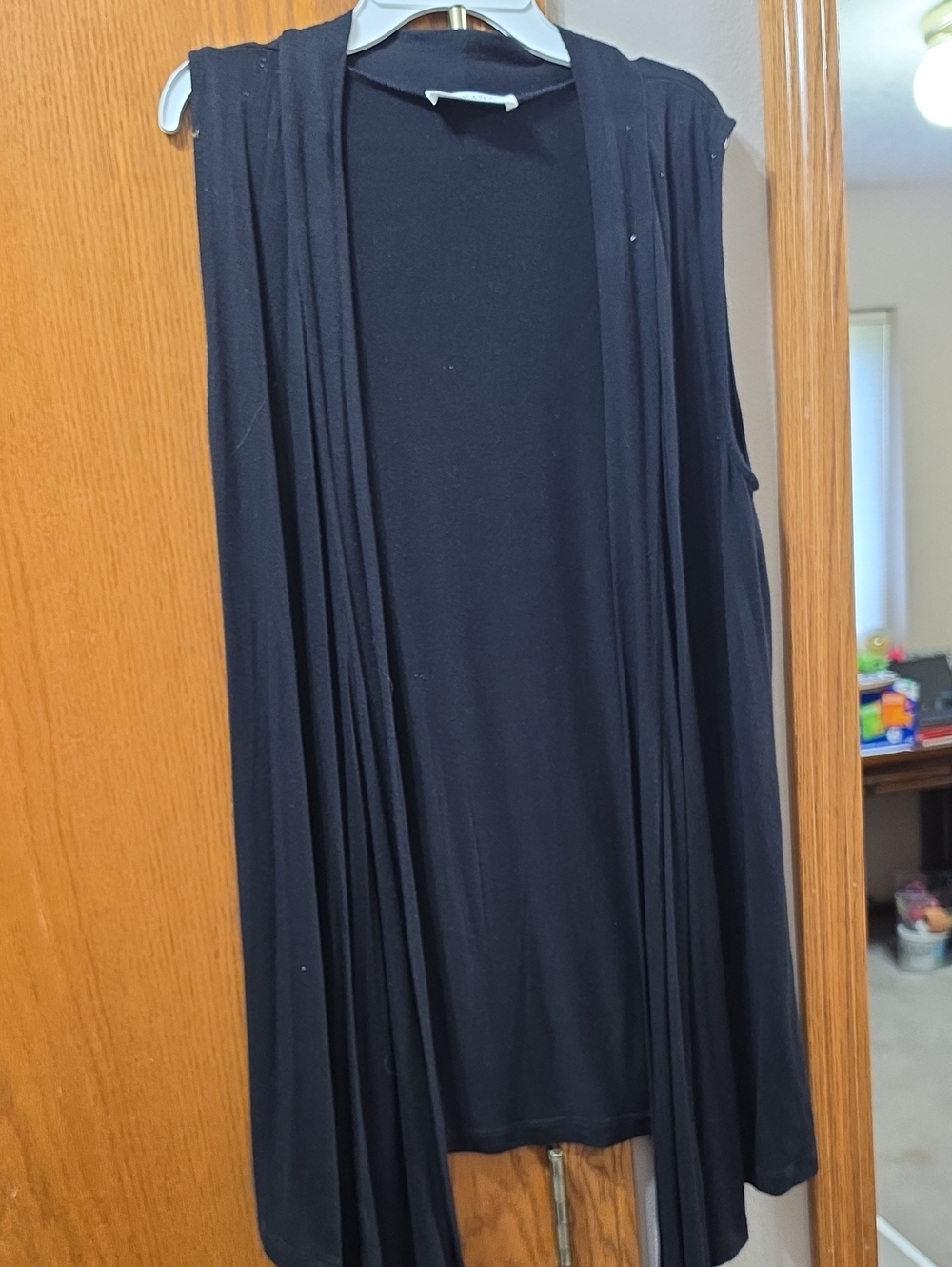 Black Sleeveless Cardigan Women's